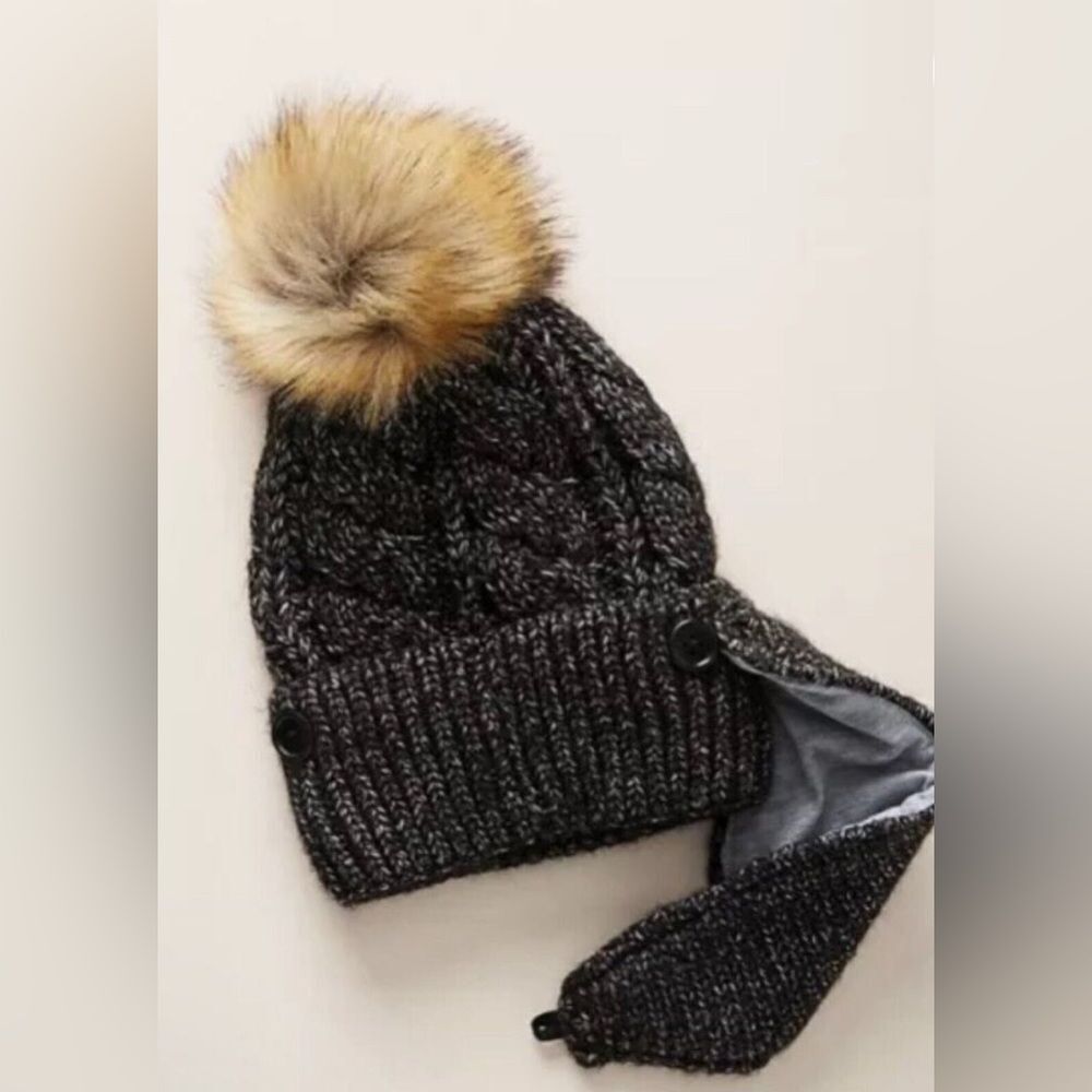 Anthropologie Norah Beanie + Reusable Face Mask Set Cozy Knit Pom-Pom Beanie